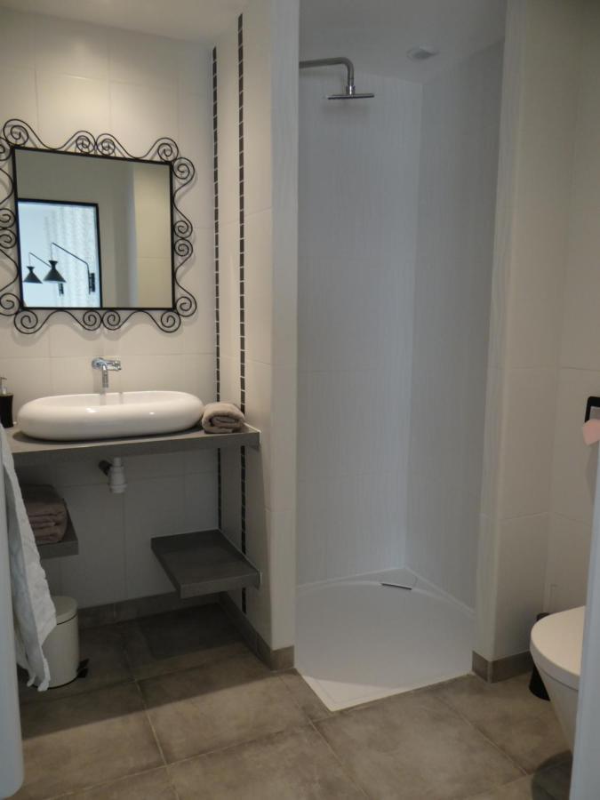 Bed and Breakfast Les Marguerites Champdolent Экстерьер фото